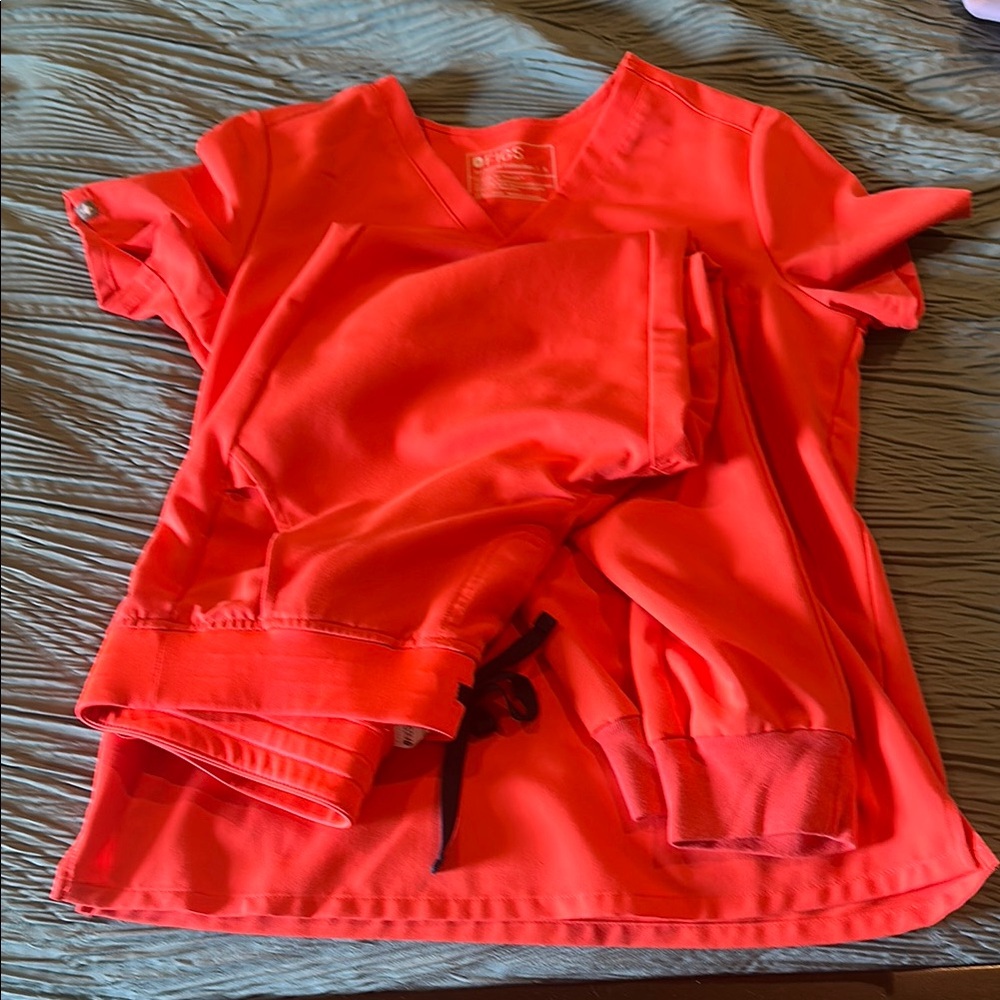 Figs Women's Scrub Set in Bright Coral